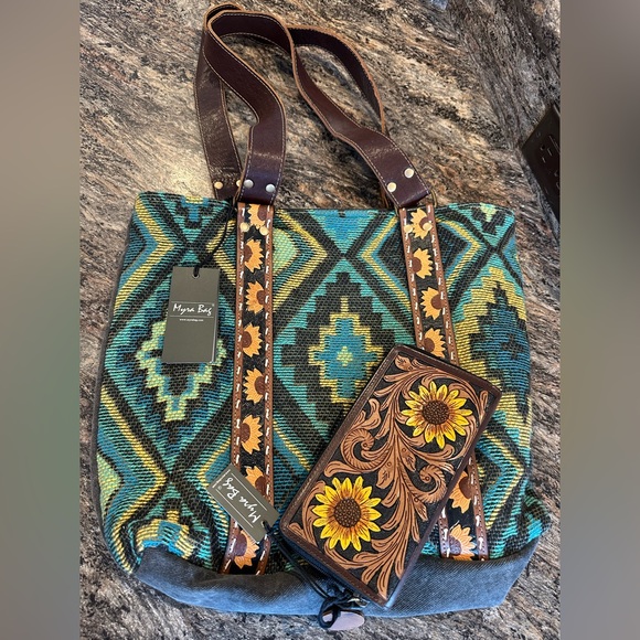 NWT Tote Purse and NWT Wallet - Picture 4 of 13